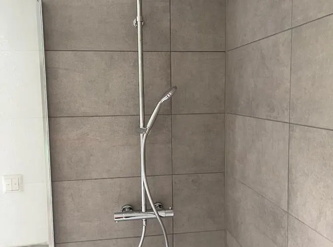 Appartement In Ruhiger Siedlung Mit Terrasse Und Stellplatz *