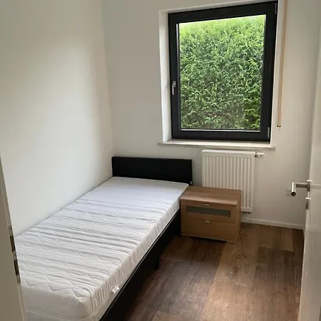 Apartment In Ruhiger Siedlung Mit Stellplatz Landshut